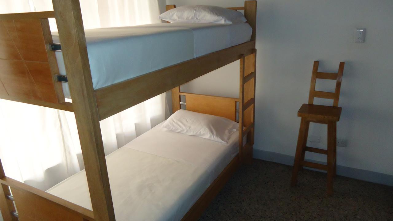 Iris Hostel Медельїн Екстер'єр фото