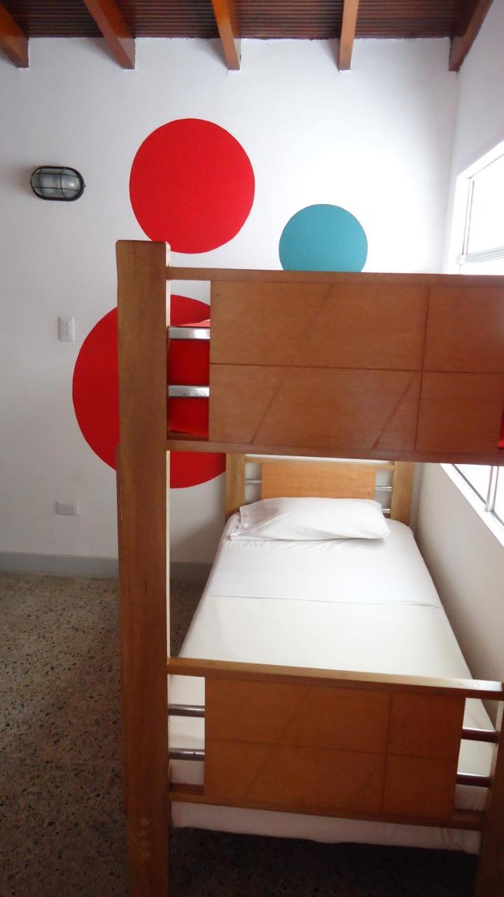 Iris Hostel Медельїн Екстер'єр фото